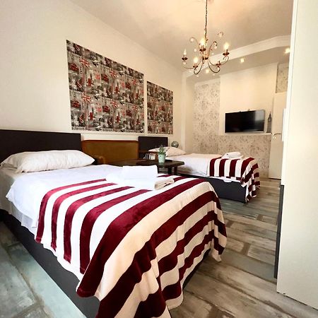 London Suite Fuer 4 Mit Kueche Und Wifi Essen Exterior foto